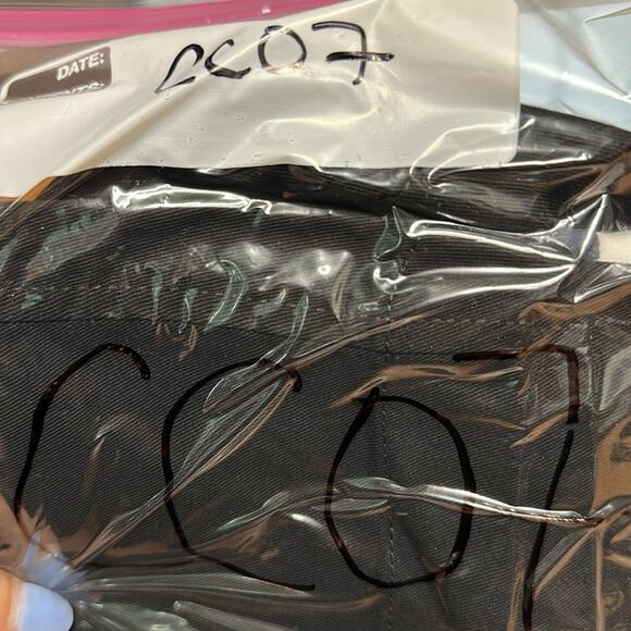 J. Crew Women’s Flat Front Shorts Size 14 City Fit 100% Cotton Black Mid Rise - Picture 8 of 8